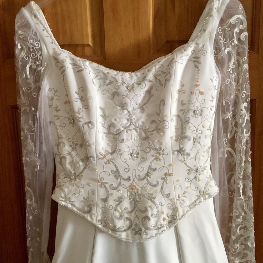 Gorgeous wedding dress